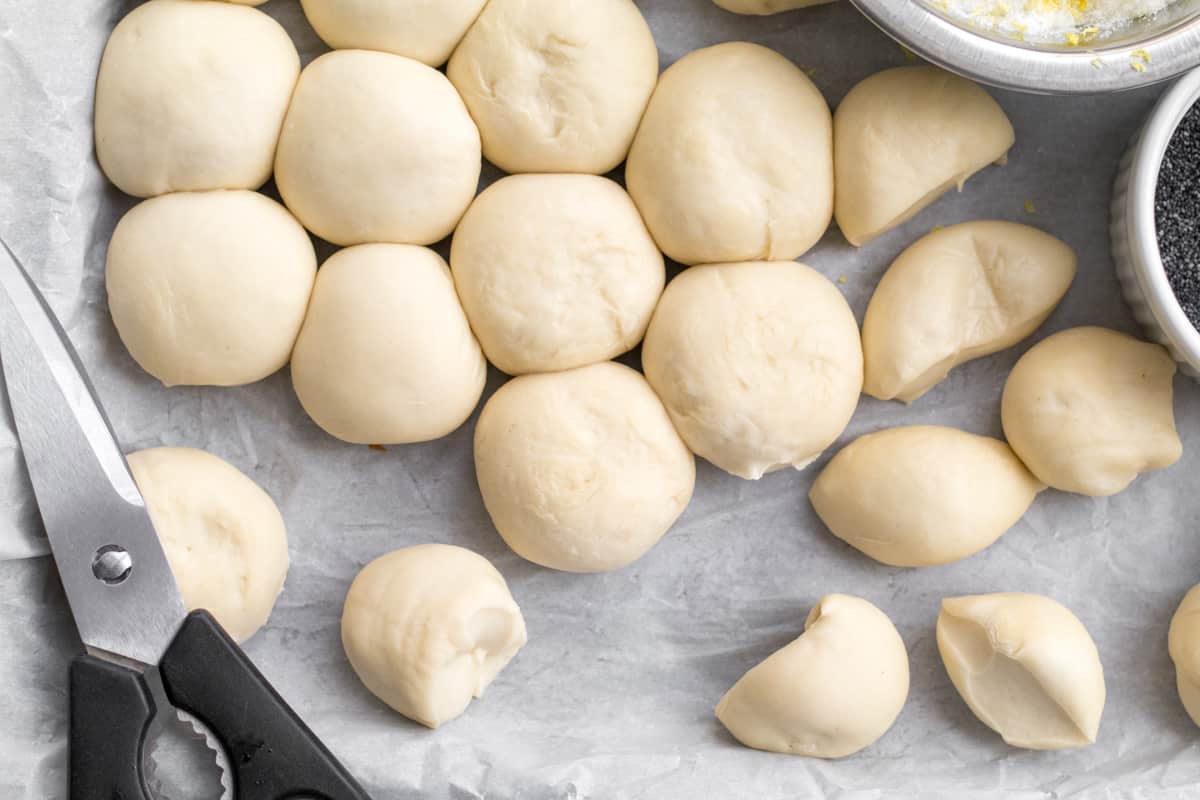 The Simplest Lemon Poppy Seed Monkey Bread • Simple Gray TShirt