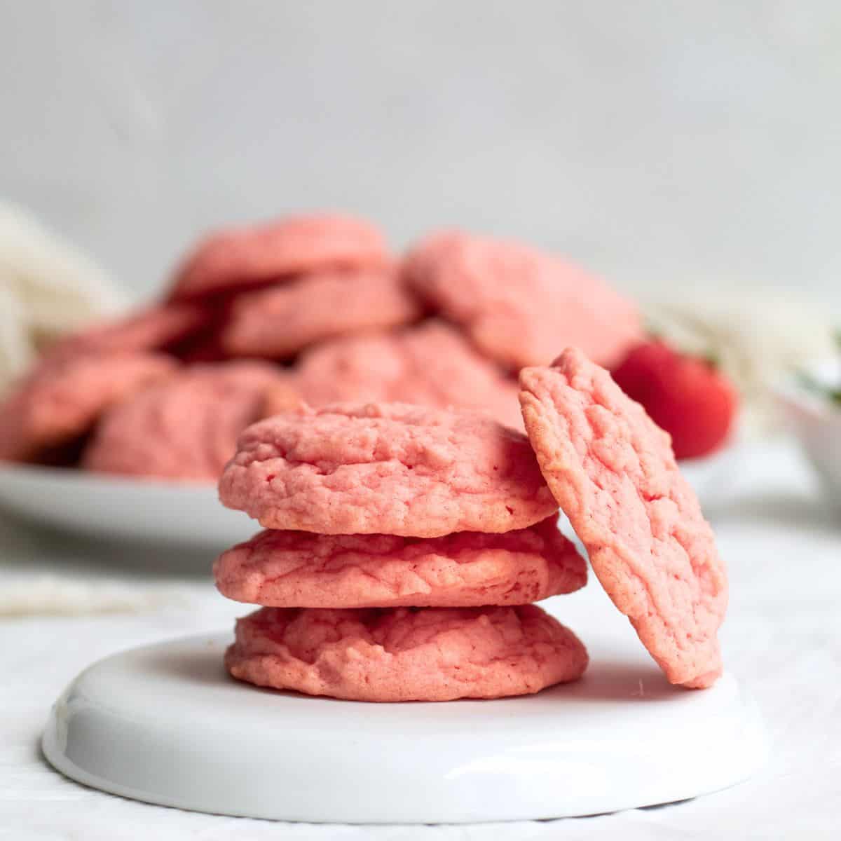 3-Ingredient Strawberry Cake Mix Cookies