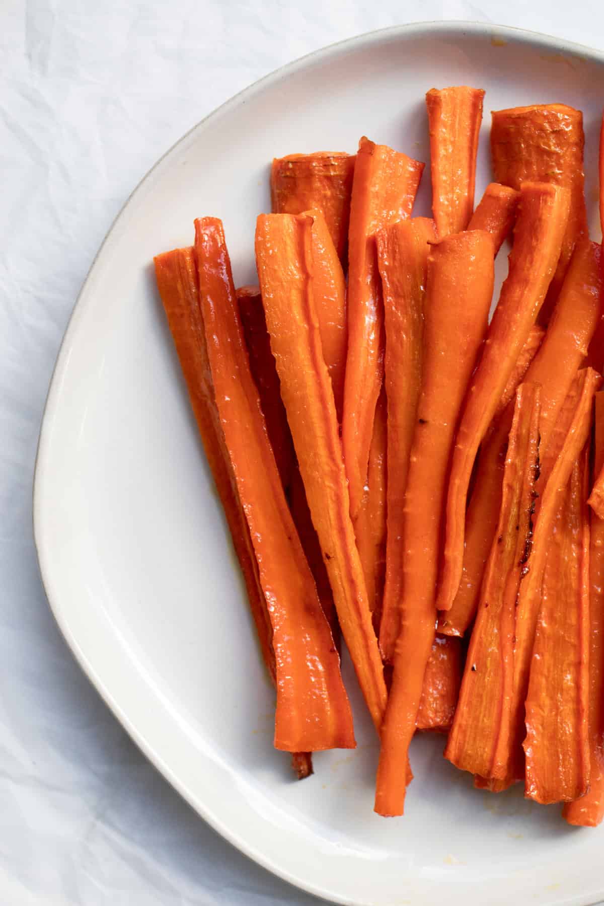 honey glzed carrots on a serving dish.